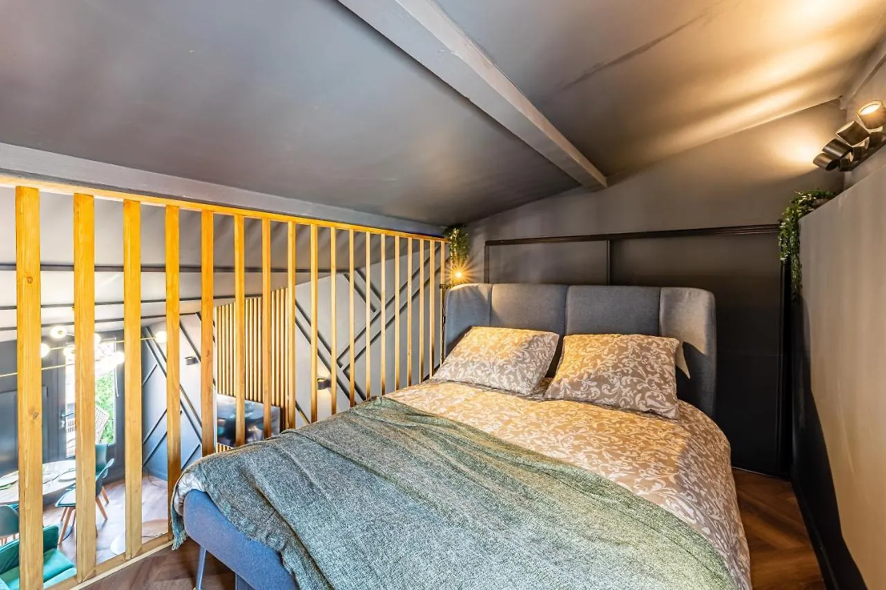 Apartment Loft En Ville - Duplex Terrasse Coeur Historique Avec Vue Degagee & Parking Souterrain Offert La Ciotat France