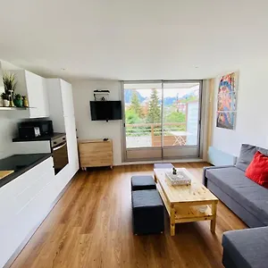 studio-entierement-renove.hotels-rhonealpes.com/